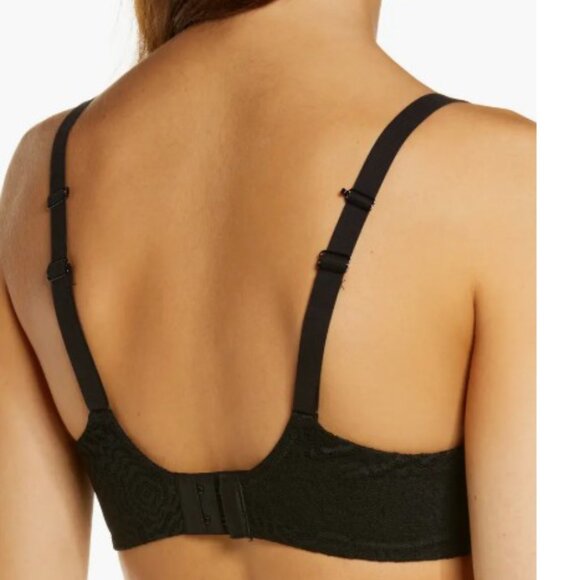 Chantelle C Jolie Comfort Convertible T-Shirt Bra - Black - Picture 4 of 13